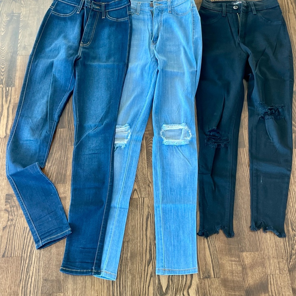 Fashion Nova Classic High-waist skinny Jeans (3 washes) | US Size 3 (25) |